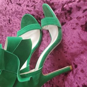 Green heeled sandal
